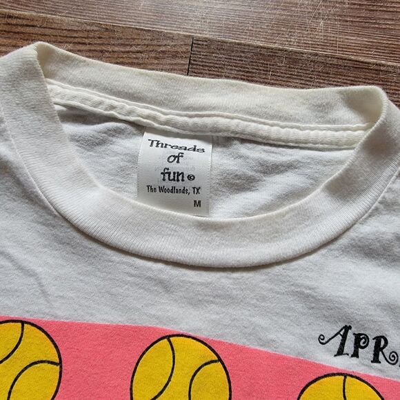VTG 1995 Threads Of April Sound Tennis Hearts T Shirt Women's Size M USA - Picture 11 of 16